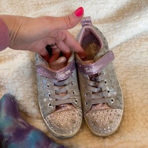 Light up sketchers lights still work